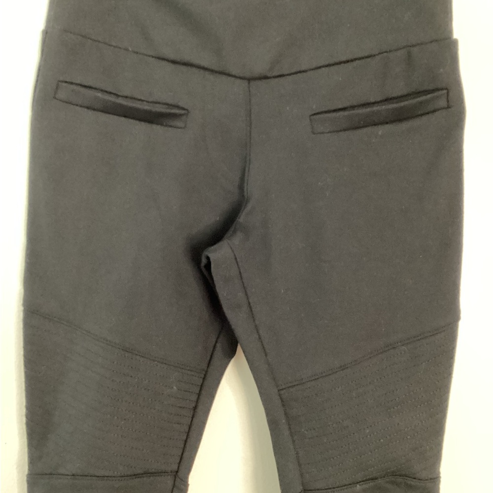NWOT GARBE LUXE Yoga Black Leggings with Ribbed Accents XS